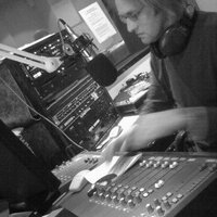 ICR 105.7 FM logo